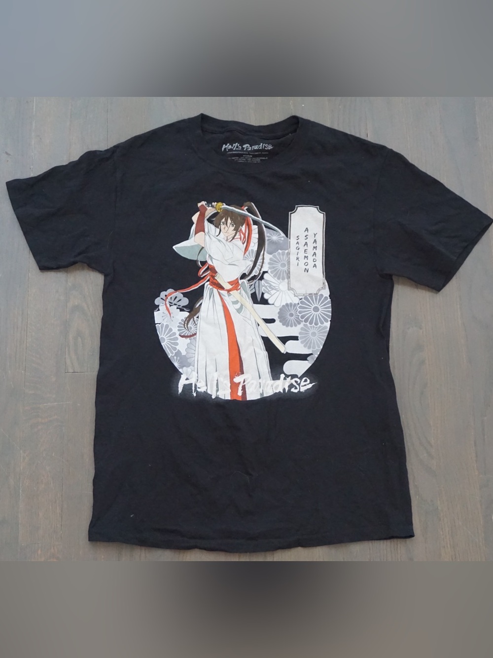 Hot Topic x Crunchyroll Hell’s Paradise 100% Cotton men’s tshirt good condition